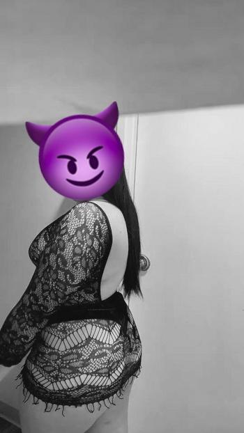 Melissa, 26  female escort, Madison